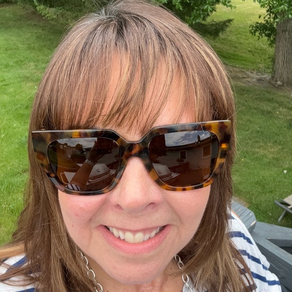 Versace Medusa sunglasses - Picture 2 of 7